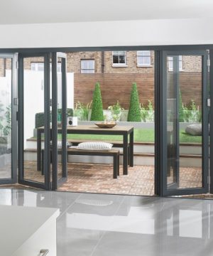 Cửa kính thủy lực mở xoay cao cấp 1